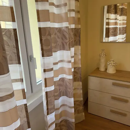 Mc 1&2 Deluxe Flat * Trieste